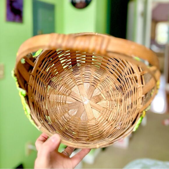 Vintage Hand Painted Woven Sunflower Basket Home Decor Floral Art Cottagecore - Picture 7 of 10